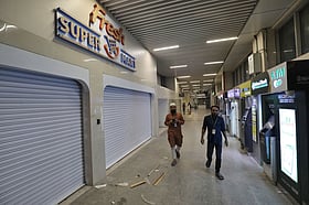 ঢাকায় মেট্রোস্টেশনে ফ্রেশ, টেস্টি ট্রিটসহ ১০ প্রতিষ্ঠানের বিক্রয়কেন্দ্র