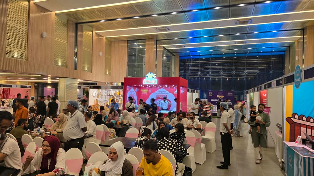 চট্টগ্রাম নগরের ফয়স্ লেক রোডের গ্যালেরিয়াতে চলছে ‘রামাদান মজলিশ ২০২৬’। সম্প্রতি তোলা