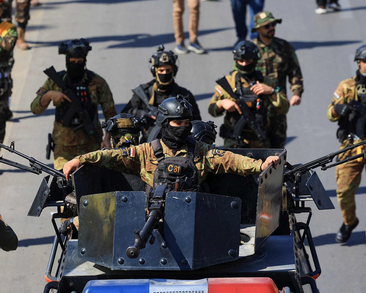 দক্ষিণ ইরাকে মিলিশিয়া গোষ্ঠী কাতায়েব হিজবুল্লাহর কয়েকজন সদস্য