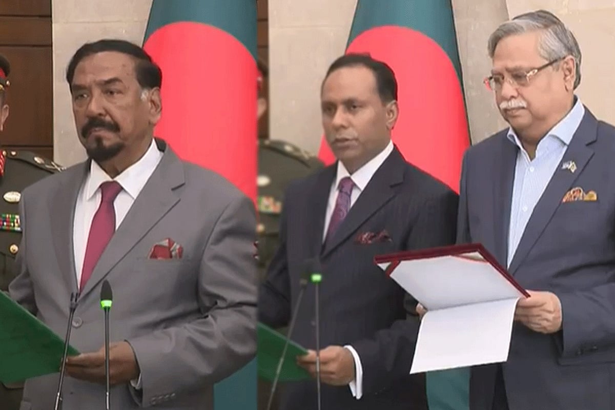 স্পিকার হাফিজ উদ্দিন আহমদ (বাঁয়ে) ও ডেপুটি স্পিকারকে কায়সার কামাল (ডানে) শপথ পড়াচ্ছেন রাষ্ট্রপতি মো. সাহাবুদ্দিন 