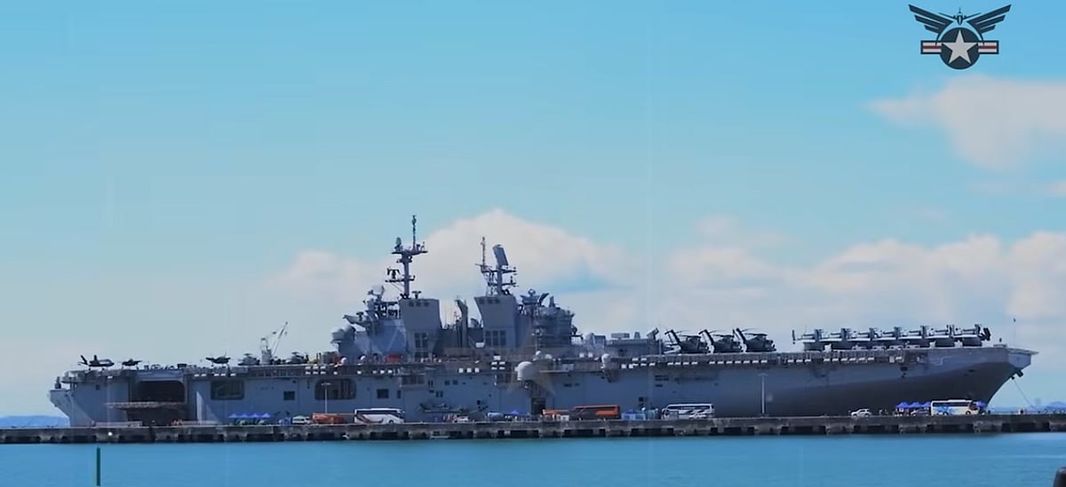 জাপানের ওকিনাওয়ায় অবস্থিত নিজেদের ঘাঁটি থেকে ৩১তম মেরিন এক্সপেডিশনারি ইউনিটের সদস্যরা এখন যাত্রাপথে রয়েছেন। তাঁদের সঙ্গে রয়েছে উভচর যুদ্ধজাহাজ ‘ইউএসএস ত্রিপোলি’