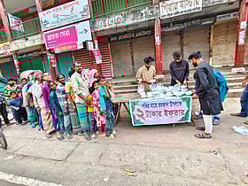 রাজবাড়ীতে তরুণদের উদ্যোগে রমজানে ‘২ টাকার ইফতার’