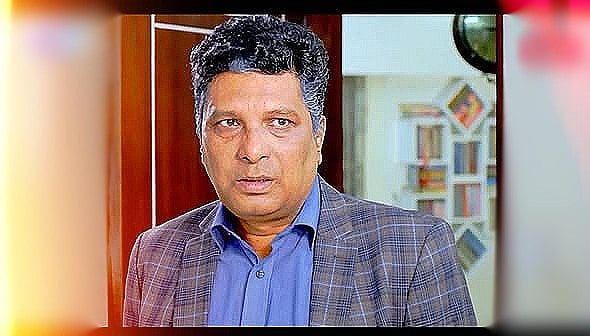 নাটকের দৃশ্যে শামস সুমন