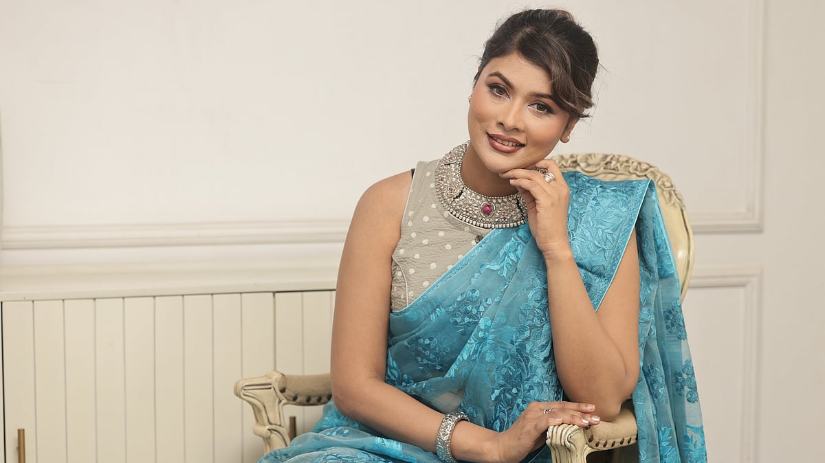 সকাল, দুপুর কিংবা রাত—একটু ভিন্ন স্টাইলেই শাড়ি হয়ে উঠতে পারে তিন বেলার সঙ্গী