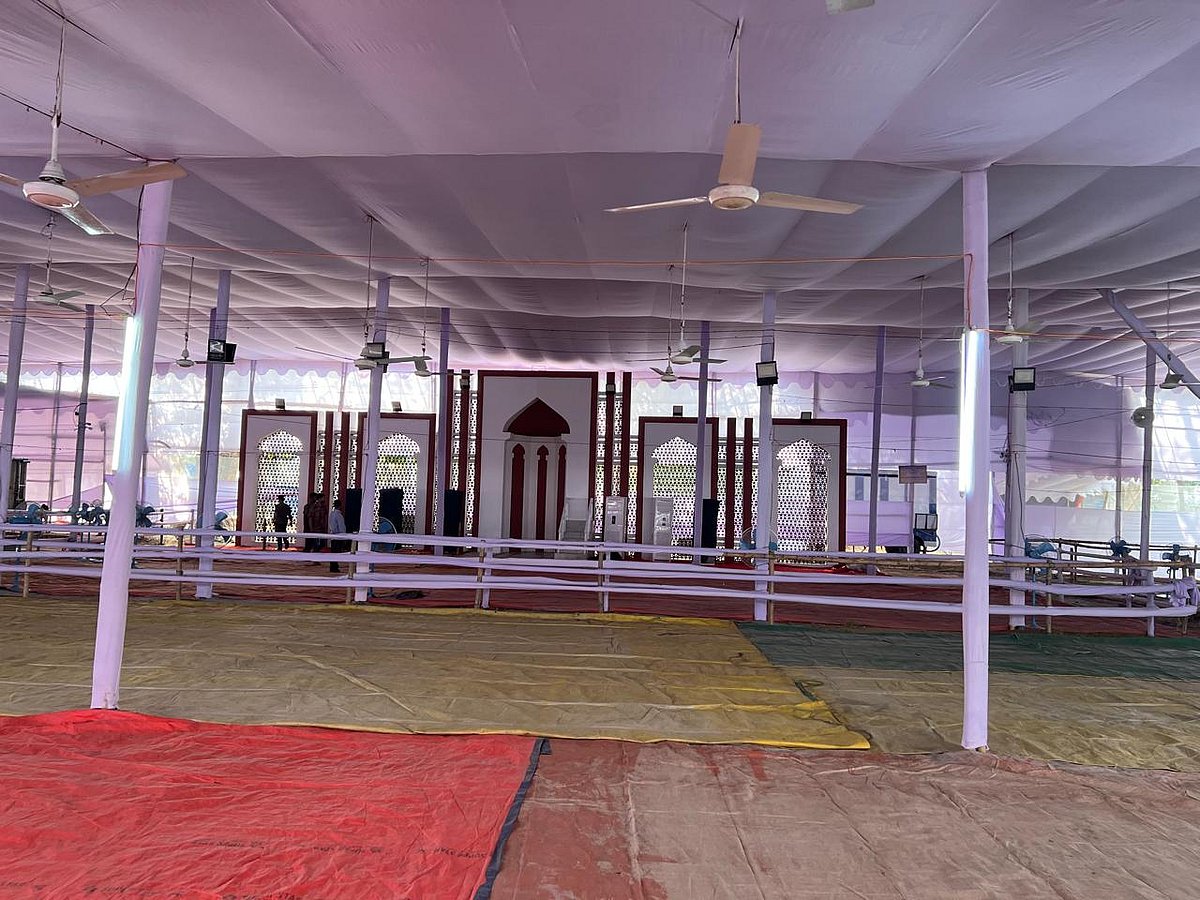 ঈদগাহের প্যান্ডেলের মূল ক্ষেত্রফল প্রায় ২৫ হাজার ৪০০ বর্গমিটার। ১৮ মার্চ