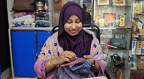 টিফিনের টাকা বাঁচিয়ে কিনতেন সুই–সুতা, এখন বছরে আয় ১৫ লাখ টাকা