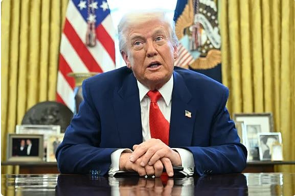 যুক্তরাষ্ট্রের প্রেসিডেন্ট ডোনাল্ড ট্রাম্প