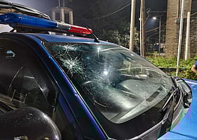 কুষ্টিয়ায় জামায়াতের এমপির স্বজনদের বিরোধ মেটাতে গিয়ে হামলার শিকার পুলিশ