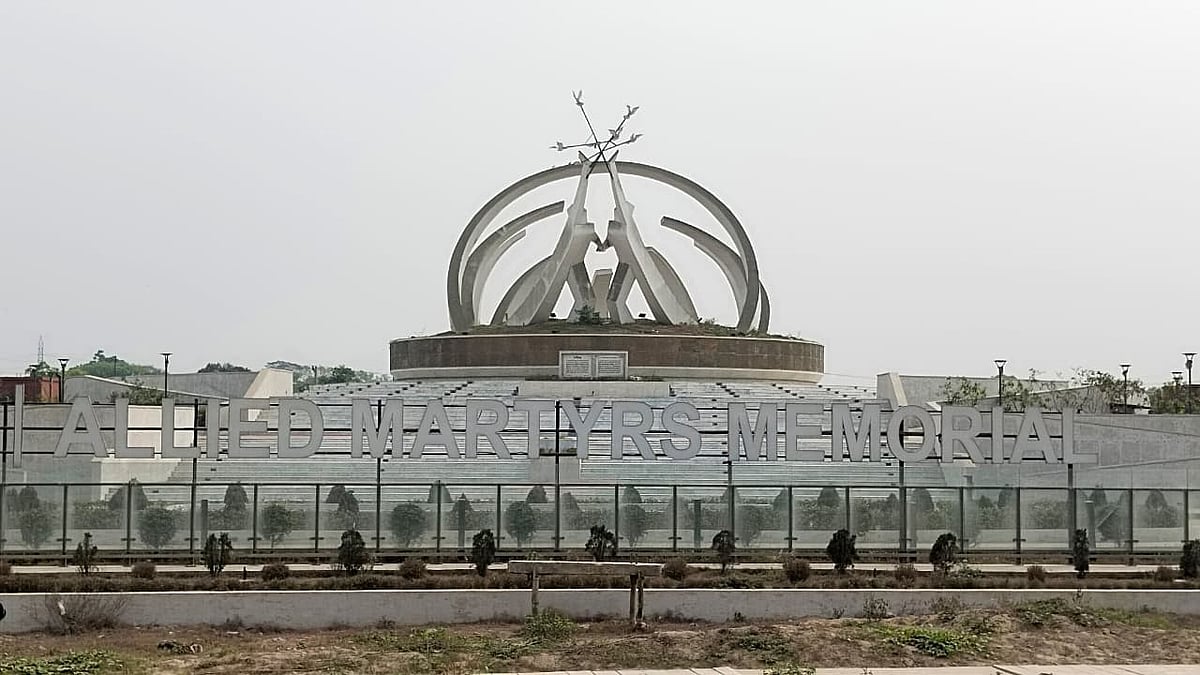 ব্রাহ্মণবাড়িয়ার আশুগঞ্জ উপজেলার কামাউরা এলাকায় নির্মিত ‘মৈত্রীস্তম্ভ’ এখনো উদ্বোধনের অপেক্ষায়