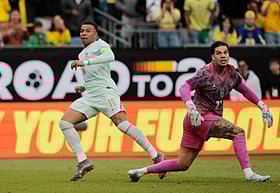 প্রীতি ম্যাচে ১০ জনের ফ্রান্সের কাছে ব্রাজিলের হার