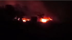 বাগেরহাটে দুই পক্ষের সংঘর্ষ, বাড়িঘরে আগুন, নিহত ১