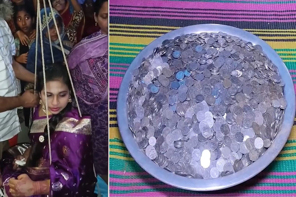 নাতনি নাঈমা খাতুনকে পাল্লায় তোলে সমান ওজনের ৭০ কেজি ৩০০ গ্রাম ধাতব মুদ্রা উপহার দিয়েছেন নানা আবদুল কাদের। শুক্রবার বগুড়া শহরের ঠনঠনিয়া দক্ষিণপাড়া এলাকায়