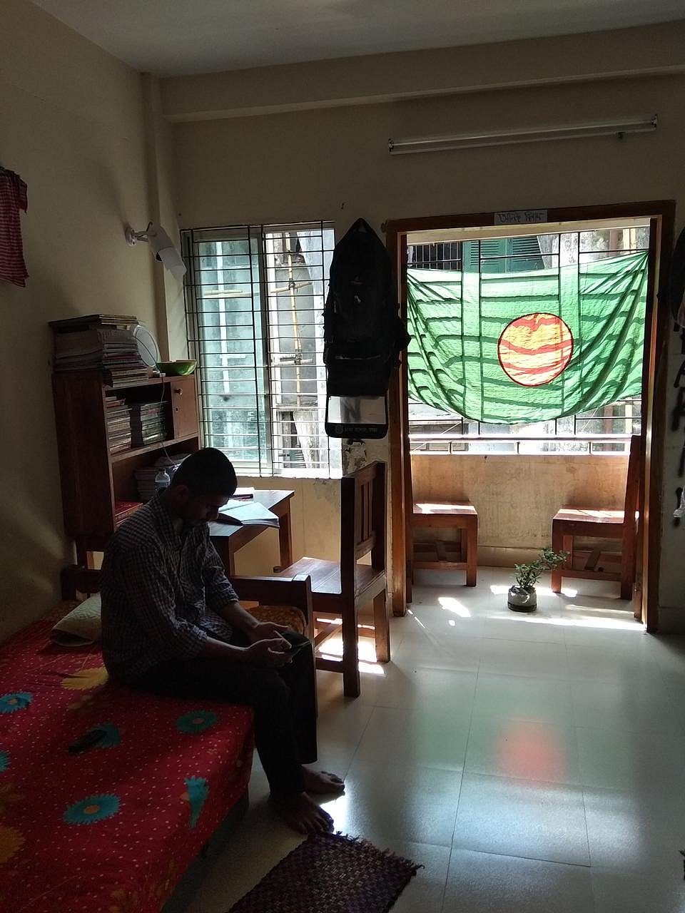 আপনারও কি ঢাকায় পা রাখার অভিজ্ঞতা একই রকম