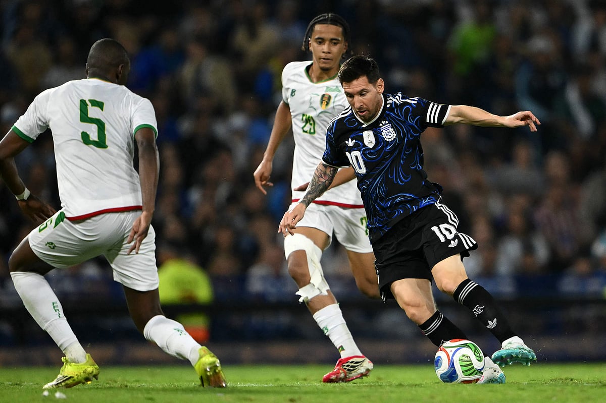 গোল পাননি মেসি, তবে জিতেছে তাঁর দল