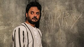 হঠাৎ পানিতে তলিয়ে গেলেন রাহুল! কী ঘটেছিল গতকাল