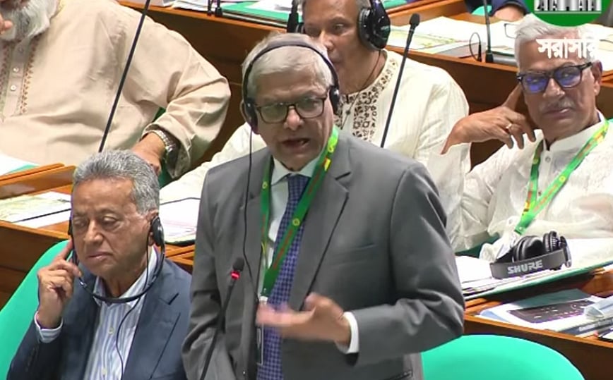 জাতীয় সংসদের প্রশ্নোত্তর পর্বে বিভিন্ন প্রশ্নের জবাব দেন স্থানীয় সরকারমন্ত্রী মির্জা ফখরুল ইসলাম আলমগীর । ২৯ মার্চ