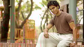 চুল কোঁকড়া করতে চাইলে কী করবেন