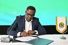 আফকন ট্রফির বিতর্কের মধ্যে পদত্যাগ করলেন কনফেডারেশনের মহাসচিব