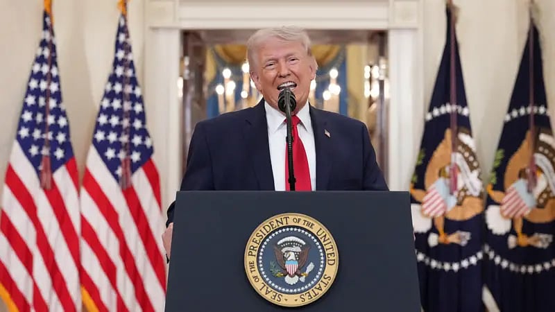 হোয়াইট হাউস থেকে জাতির উদ্দেশে ভাষণ দিচ্ছেন মার্কিন প্রেসিডেন্ট ডোনাল্ড ট্রাম্প