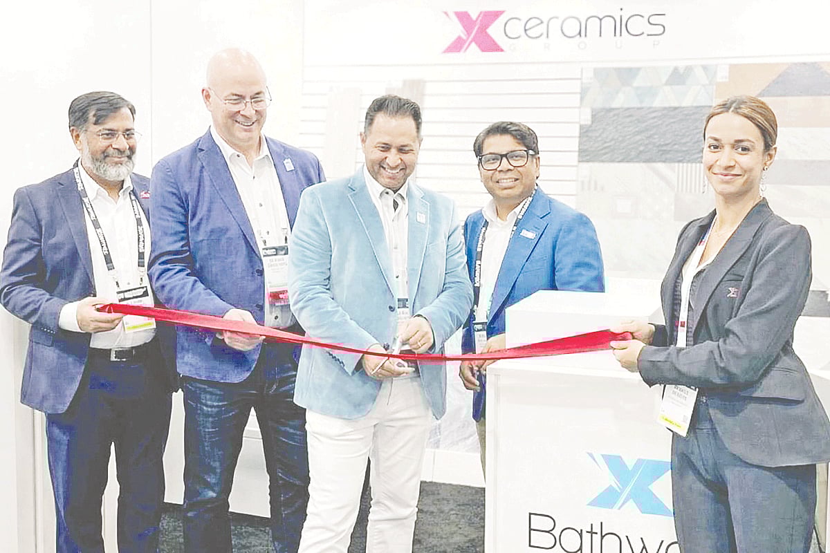 এক্স সিরামিকস গ্রুপ সম্প্রতি উত্তর আমেরিকার বৃহত্তম সিরামিক টাইলস ও প্রাকৃতিক পাথর প্রদর্শনী ‘কভারিংস ২০২৬’-এ অংশ নিয়েছে। গ্রুপের ব্যবস্থাপনা পরিচালক মাহিন মাজহার এবং উপদেষ্টা মুহাম্মদ শহিদুজ্জামান প্রদর্শনীতে কোম্পানির প্রতিনিধিত্ব করেন
