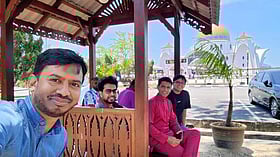 ওয়ার্ল্ড হ্যারিটেজ সিটি মালাক্কা ভ্রমণ, ক্ল্যাবাং সৈকতের চালুচরে তারুণ্যে ফেরা: পর্ব ২