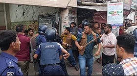 লক্ষ্মীপুরে ১৪৪ ধারার মধ্যে বৈষম্যবিরোধী ও পুলিশের সংঘর্ষ, ওসিসহ আহত …