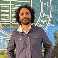 শিক্ষাক্রমে কাজের ভাষা শেখা আবশ্যিক করা প্রসঙ্গে