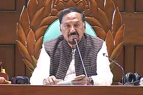 সংসদে ফের মাইক বিভ্রাট, যে ব্যাখ্যা দিলেন স্পিকার