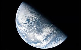 মানব ইতিহাসে নতুন রেকর্ড, পৃথিবী থেকে সবচেয়ে দূরে যাচ্ছে আর্টেমিস …