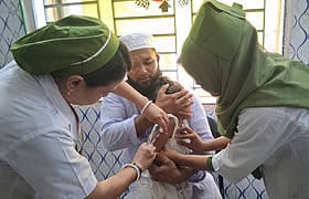 হামের টিকাদানের প্রতিটি ধাপ পর্যালোচনা করতে হবে