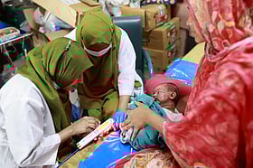 হামে এবং ‘সন্দেহজনক হামে’ আরও ৭ শিশুর মৃত্যু