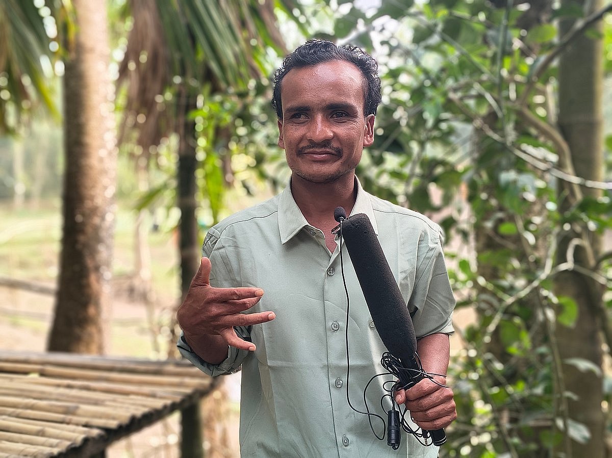 কুড়িগ্রামের নাগেশ্বরী উপজেলার ভাইরাল কনটেন্ট নির্মাতা তাইজুল ইসলাম ওরফে তাজু ভাই। সম্প্রতি উপজেলার নারায়ণপুর ইউনিয়নের সরকারপাড়া গ্রামে