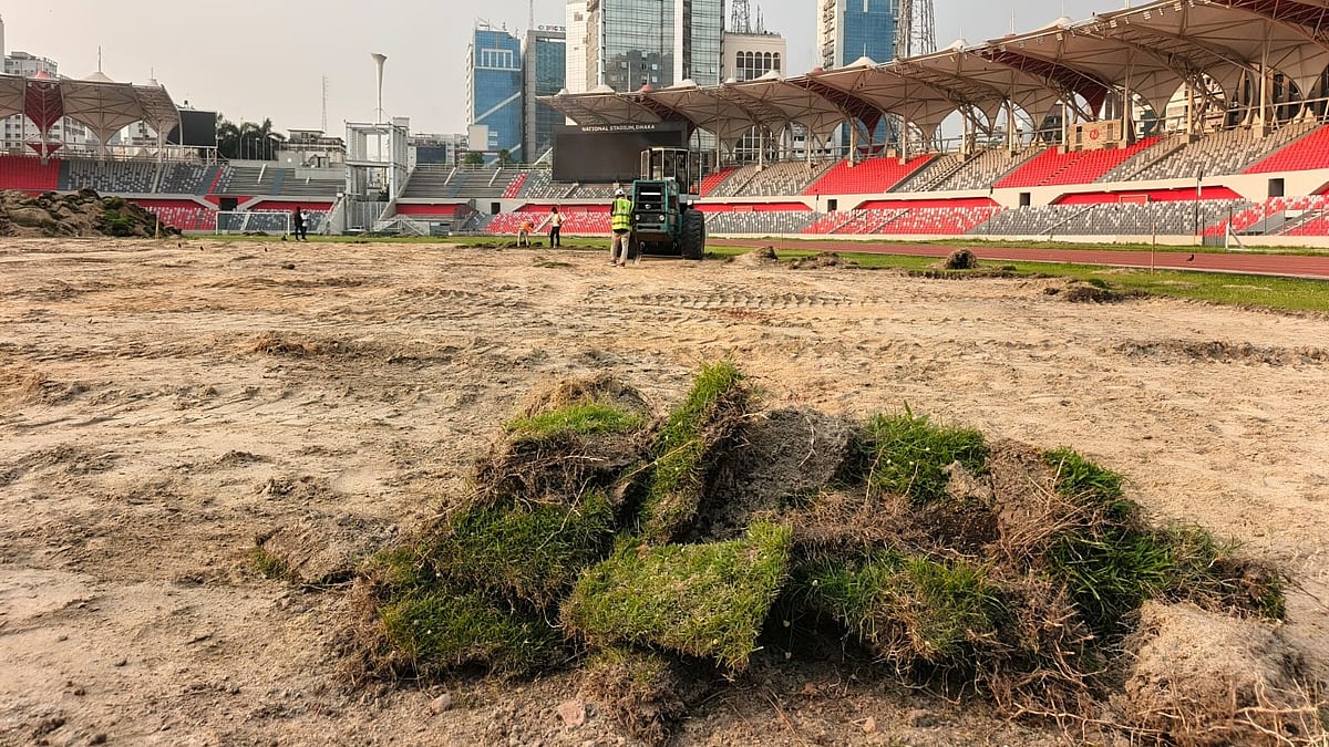 মাত্র ১০ মাস আর আট ম্যাচ পরই উপড়ে ফেলতে হচ্ছে জাতীয় স্টেডিয়ামের ঘাস
