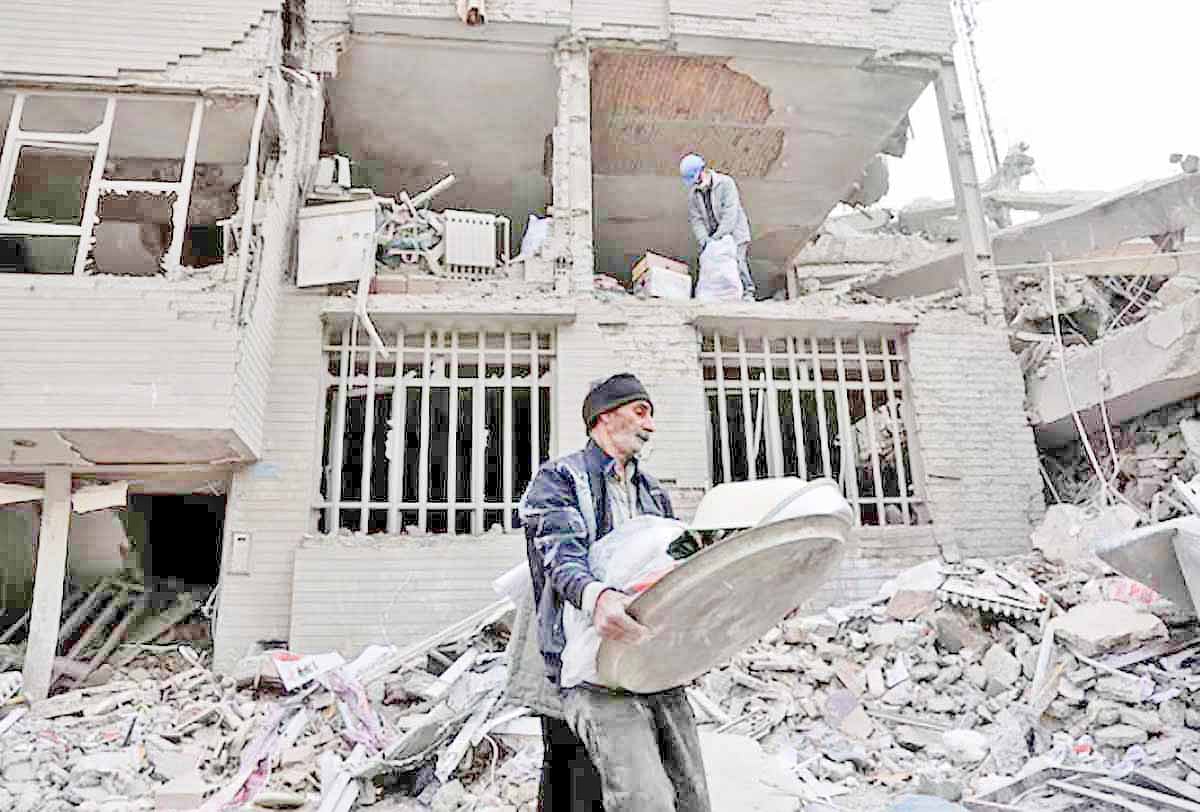 ট্রাম্প–নেতানিয়াহু মূলত সাধারণ ইরানিদের শাস্তি দিচ্ছেন