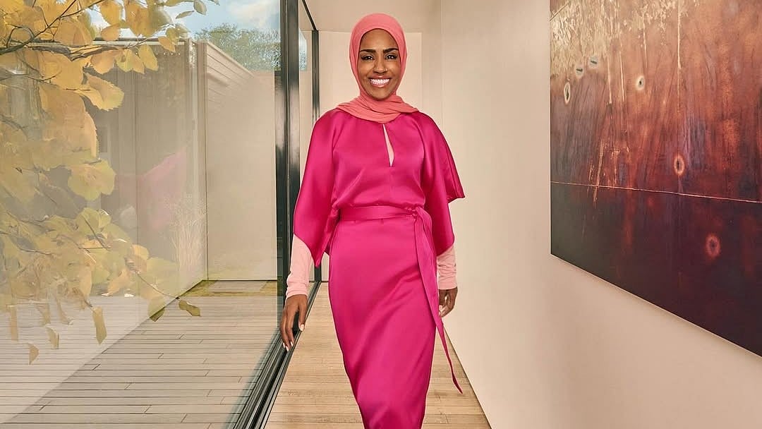 ২০১৫ সালের ‘দ্য গ্রেট ব্রিটিশ বেক অফ’ রিয়েলিটি শো-এর ফাইনালে বিজয়ী হন বাংলাদেশি বংশোদ্ভূত ব্রিটিশ নাগরিক নাদিয়া হোসেন