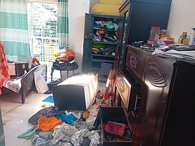 নারায়ণগঞ্জে বারান্দার গ্রিল কেটে বাড়িতে ডাকাতি, টাকা–স্বর্ণালংকার লুট