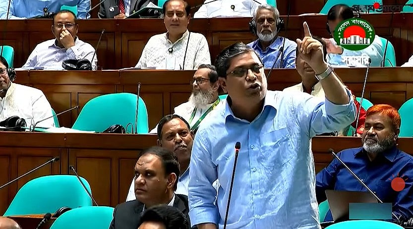 সংসদে স্থানীয় সরকার প্রতিমন্ত্রী মীর শাহে আলম