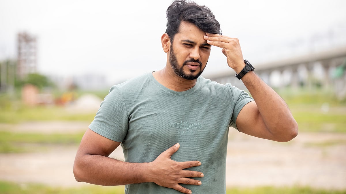 গরমে অনেকেরই মাথা ঘোরার সমস্যা দেখা দেয়