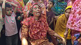 রাজশাহীতে ভ্যানচালককে পিটিয়ে হত্যা, অভিযুক্ত ব্যক্তিকে আটক করলেন জনতা