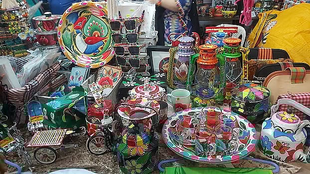 গত ডিসেম্বর মাসে অনুষ্ঠিত এসএমই মেলায় পণ্যের সমাহার