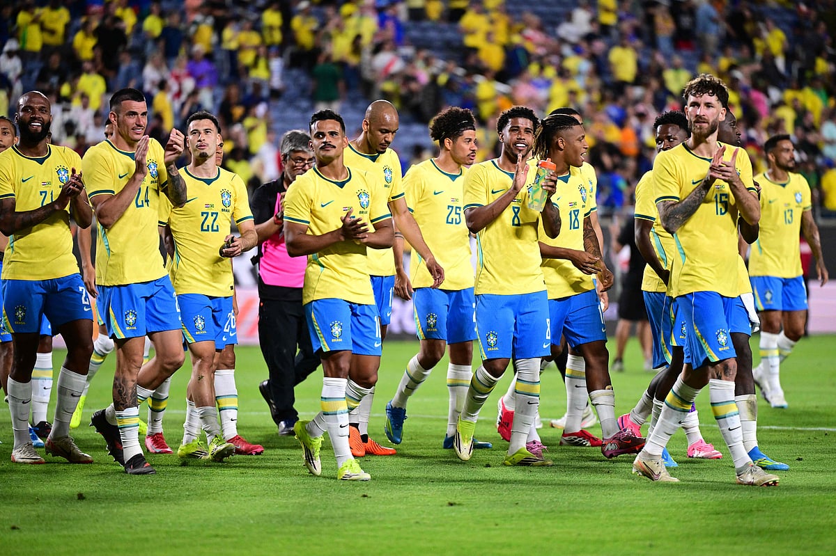 ২০০২ সালের পর বিশ্বকাপ জিততে পারেনি ব্রাজিল ফুটবল দল। ছবিটি গত ৩১ মার্চ ক্রোয়েশিয়ার বিপক্ষে প্রীতি ম্যাচের পর তোলা