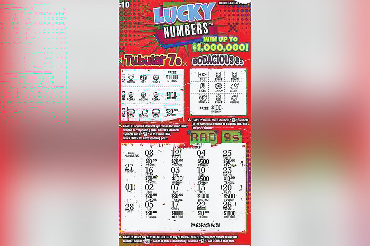 ওই ব্যক্তি ১০ ডলারের লাকি নাম্বারস স্ক্র্যাচ-অফ টিকিট কিনেছিলেন