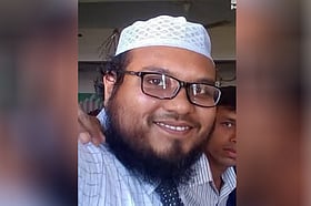 রংপুরে ফিলিং স্টেশনে তেল নিতে গিয়ে ঢলে পড়লেন শিক্ষক