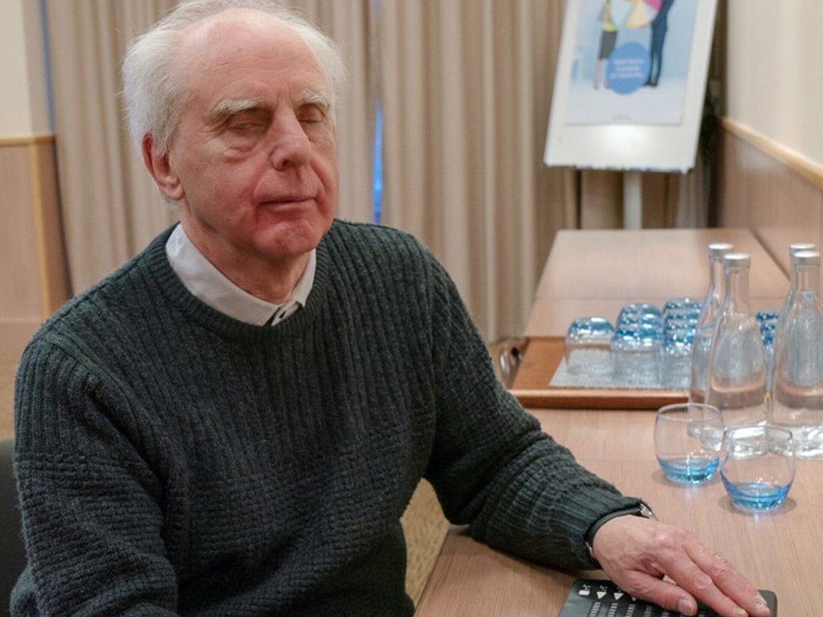 যাঁরা জন্ম থেকেই অন্ধ, তাঁরা আসলে কিছুই দেখেন না