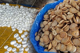 ১০০ বছরের ঐতিহ্য, বৈশাখ এলেই শুরু হয় ‘সাজ খাবার’ তৈরির ধুম