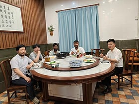 গুয়াংজুতে এক রাত, এক যুগের গল্প