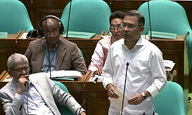 বিকল্প শ্রমবাজারের সন্ধানে সরকারের পরিকল্পনা রয়েছে: সংসদে প্রধানমন্ত্রী