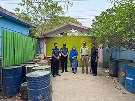 বাড়ির ভেতরে লুকানো ছিল সাড়ে পাঁচ হাজার লিটার জ্বালানি তেল, …