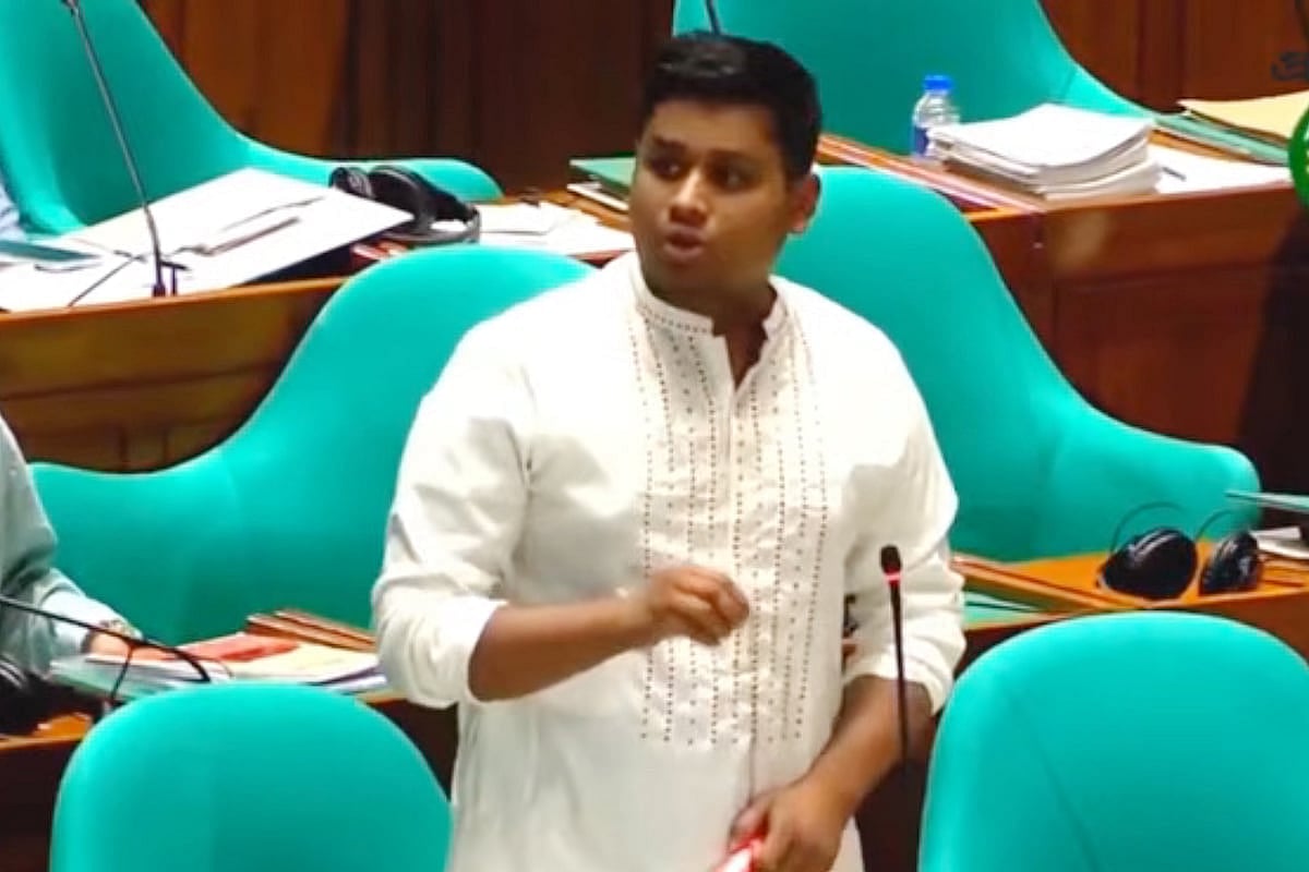 সংসদে ফ্লোর নিয়ে বক্তব্য দেন এনসিপির সংসদ সদস্য হাসনাত আবদুল্লাহ। ১৫ এপ্রিল