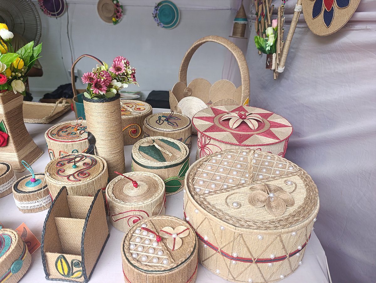 আজ ছুটির দিনে ঘুরে আসতে পারেন এই দুটি বৈশাখী মেলায়